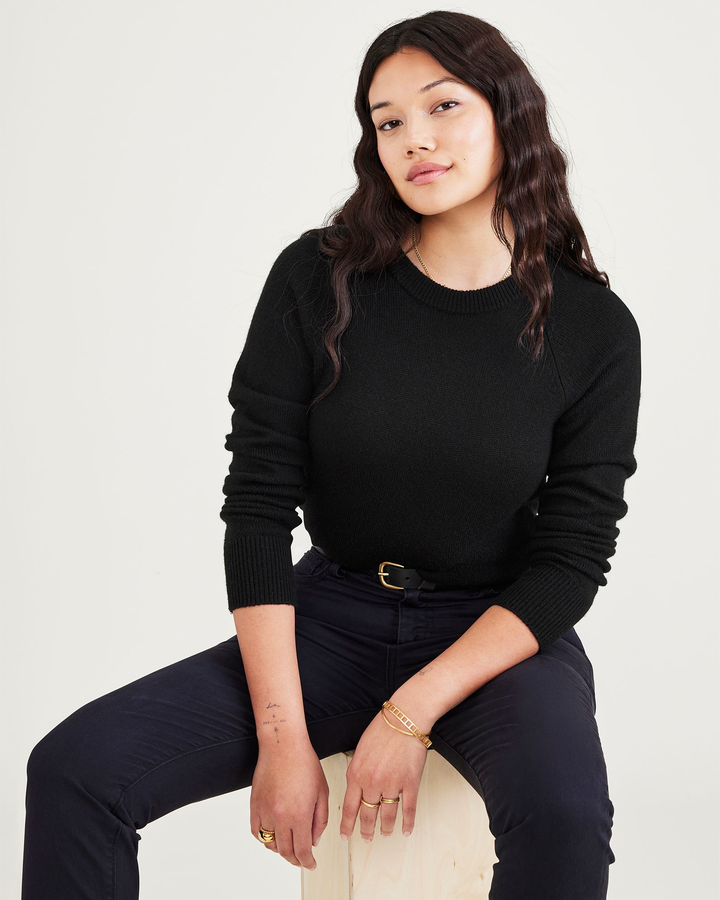 Women's Classic Fit Crewneck Sweater