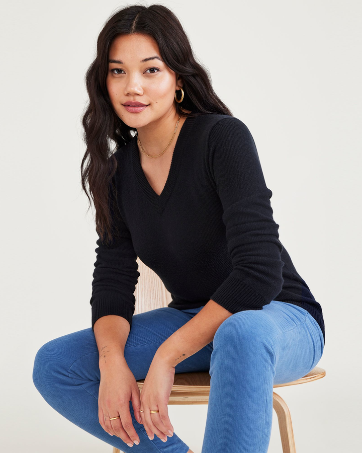 Women's Regular Fit V-Neck Sweater