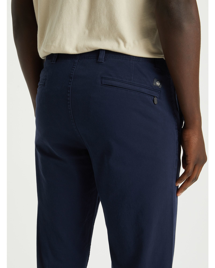 Men's Slim Fit Smart 360 Flex Alpha Khaki Pants