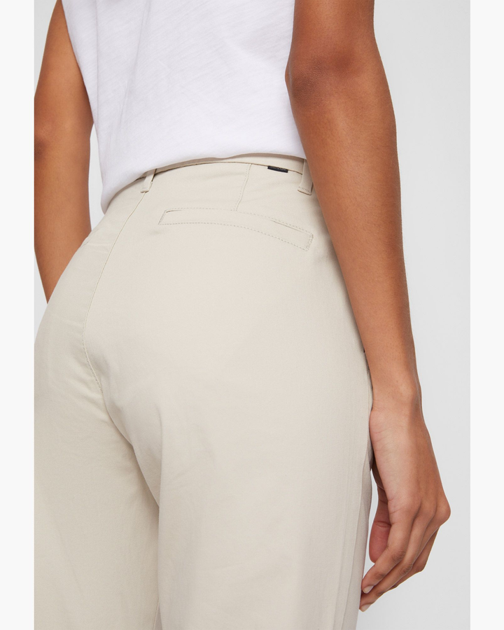 Women's Slim Fit Weekend Chino Pants