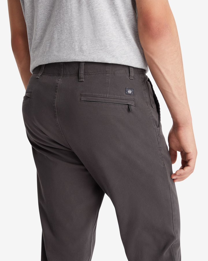 Men's Slim Fit Smart 360 Flex Alpha Khaki Pants